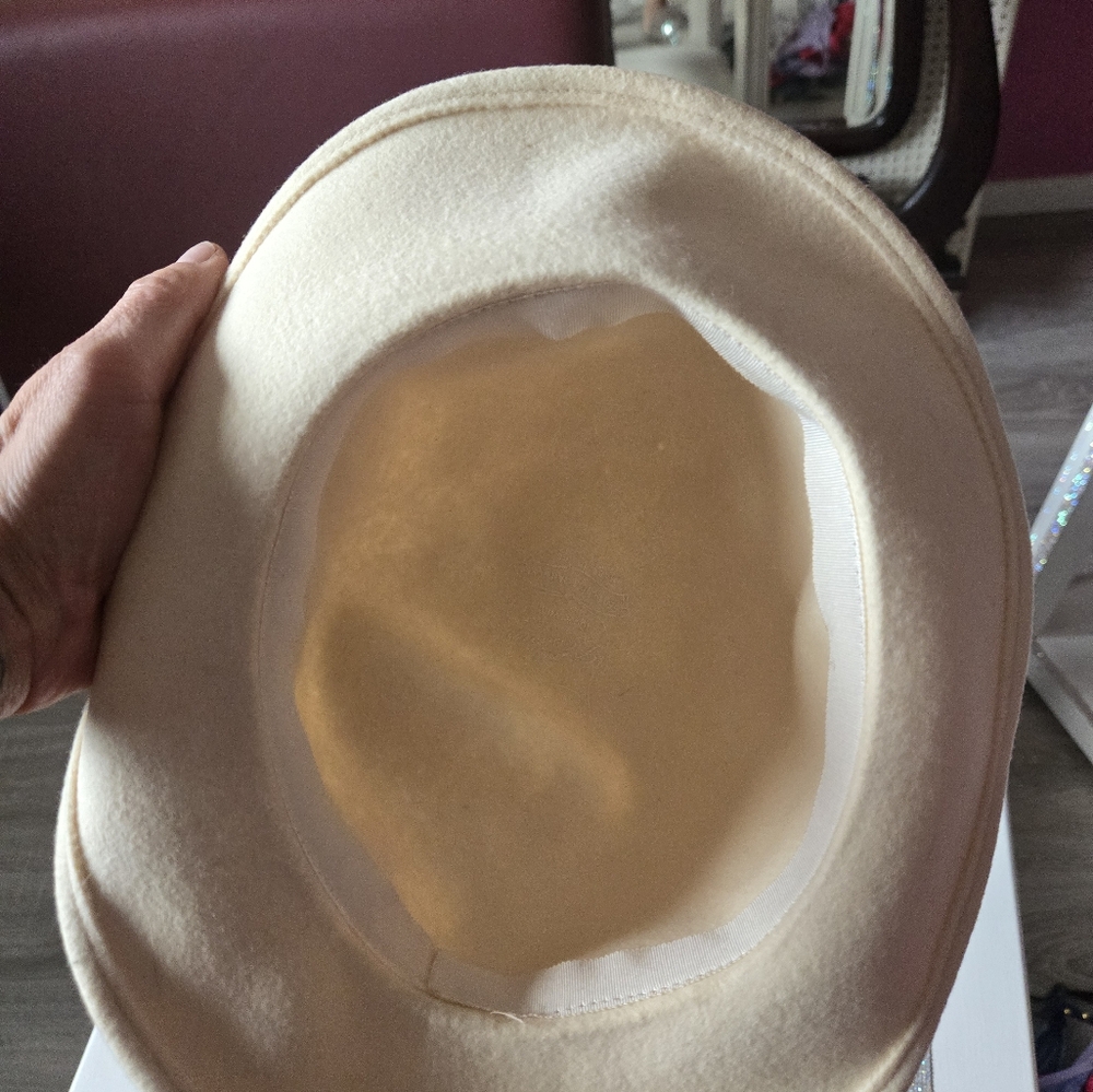 Hat - Picture 3 of 3